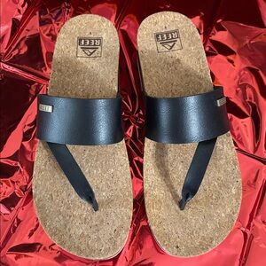Reef Sandals Black Tan Size 9 Cork Flip Flops Shoes NWOT